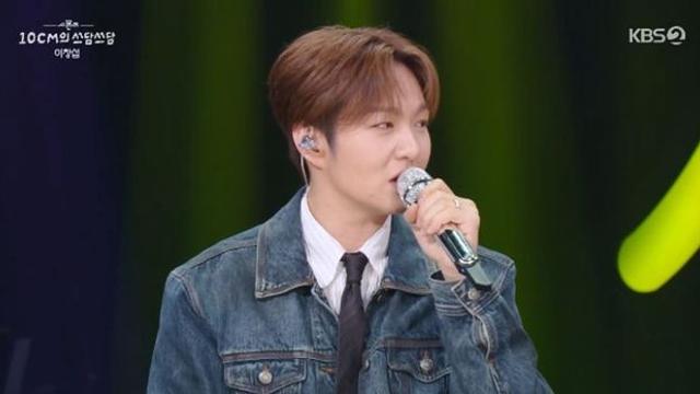 이창섭 “발라더 최초 워터밤 무대…야유와 물총 세례 받았지만 희열 느껴” (‘쓰담쓰담’)