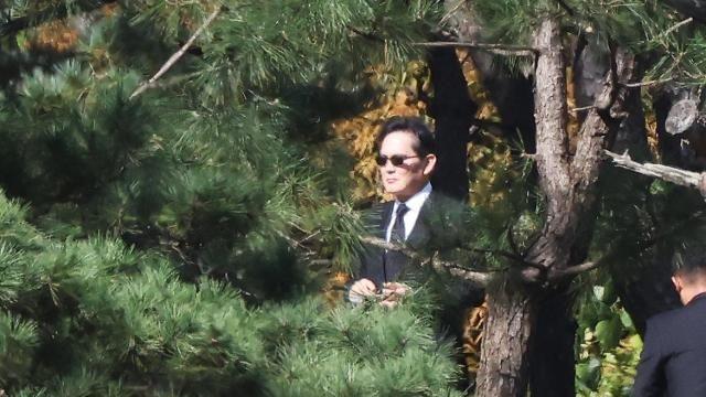 李在镕等出席李健熙去世5周年追悼仪式