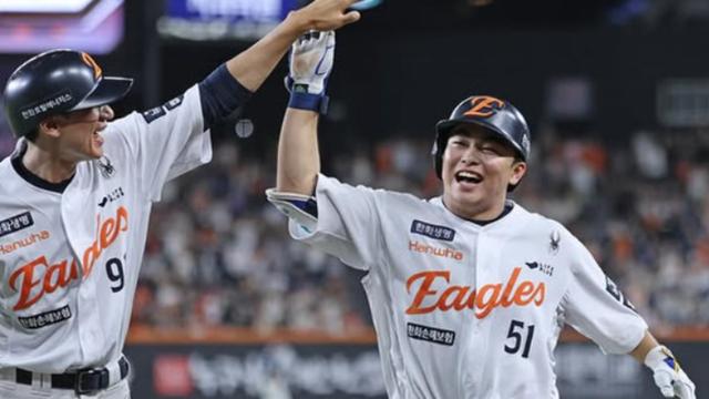 [속보] 한화 이글스, 한국시리즈 진출...삼성에 11-2로 승리