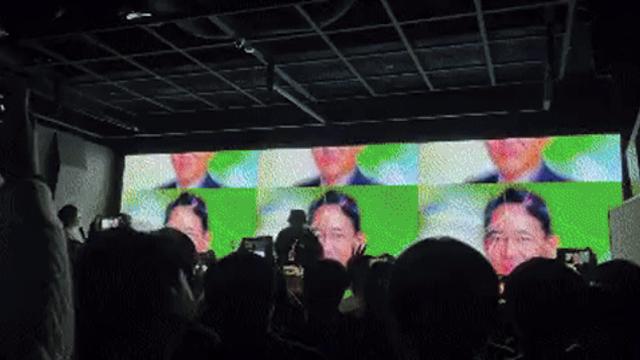 싱글벙글 어느 행사장