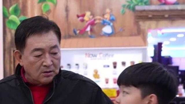 임채무, 두리랜드 190억 적자인데…야망의 손자
