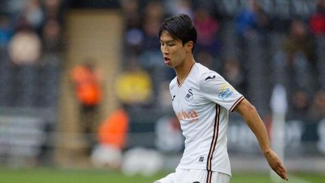 엄지성 리그 첫 도움… 스완지, 노리치에 2-1 승리