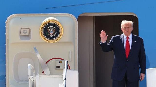 트럼프, 아세안 회의 참석차 말레이시아 도착…아시아 순방 시작