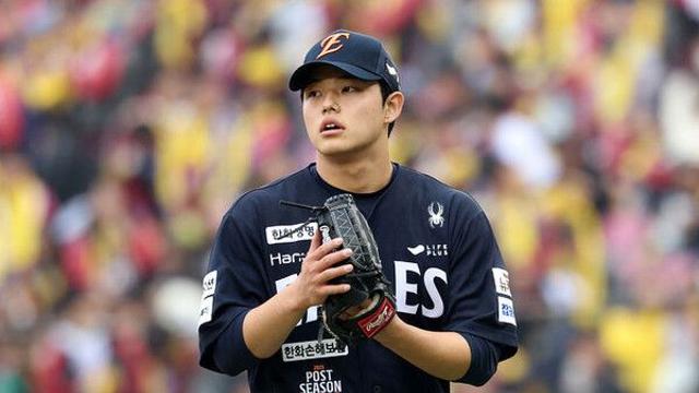 '선발 복귀' 한화 문동주, 4⅓이닝 4실점 '흔들'…박해민에 피홈런[KS]