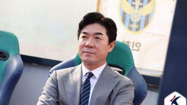 [IS 인천] 우승·승격까지 1승…윤정환 감독 “수원 무승부 보고 놀라, 냉정한 플레이 주문”