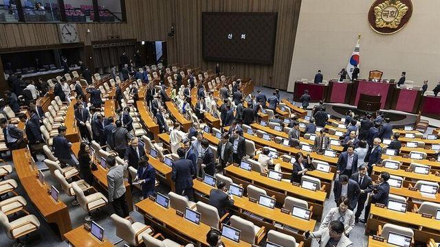 보건의료법안 ‘줄통과’···의료계 반발 ‘대체조제법’ 포함 22건 확정 보건의료법안 ‘줄통과’···의료계 반발 ‘대체조제법’ 포함 22건 확정