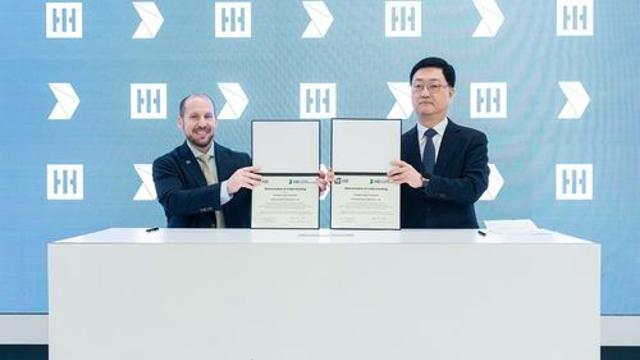 HD현대, 美 최대 방산 조선사와 차세대 군수지원함 건조 '맞손'