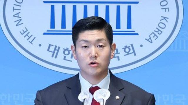 김재섭, ‘딸 결혼식 논란’ 최민희에 “축의금 상자 다 까봐야”