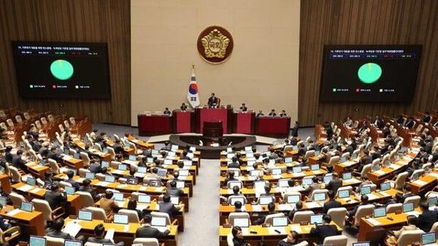탄소중립녹색성장위원회→국가기후위기대응위원회로 변경