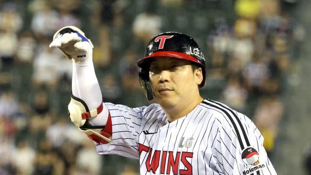 '가을에만 48볼넷' LG 김현수, 양준혁·박한이·최정과 어깨 나란히 [KS1]