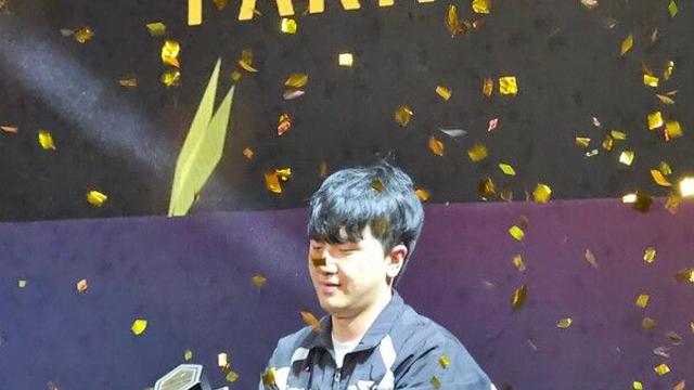 [ASL 결승] ‘新 토스 킬러’ 박상현, 4:2로 장윤철 꺾고 생애 첫 우승