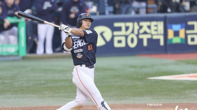 박해민 추격 넘어 2루타...한화팬 트라우마 깨뜨린 최인호, 2차전 도약 기대 [KS1]