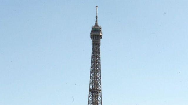 사람마다 의견이 갈리고 있는 여행사진 매너.jpg