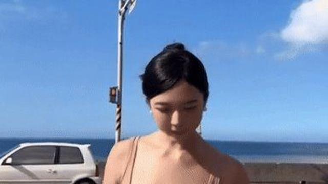 횡단보도에서 번호 따이는 여자 스타일