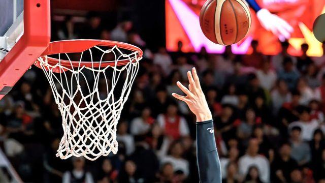 ‘유도훈 매직’ ON…정관장, 철벽 농구로 선두 질주