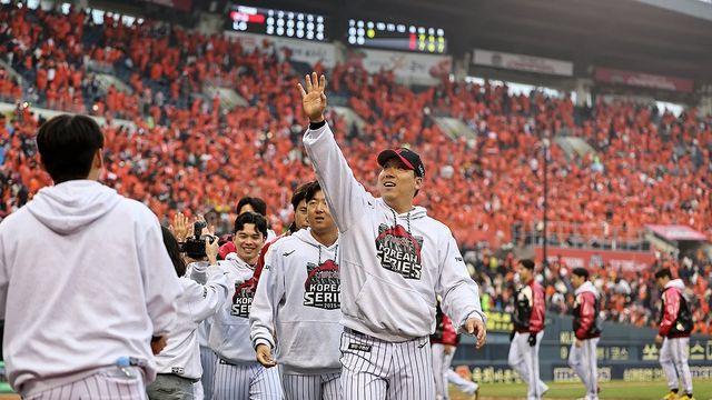 역대 두 번째 PS 100안타 눈앞…김현수, 통산 타점은 이미 1위