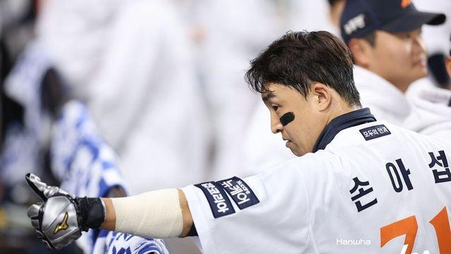 데뷔 19년 만에 첫 KS 안타… '안타왕' 손아섭의 간절함