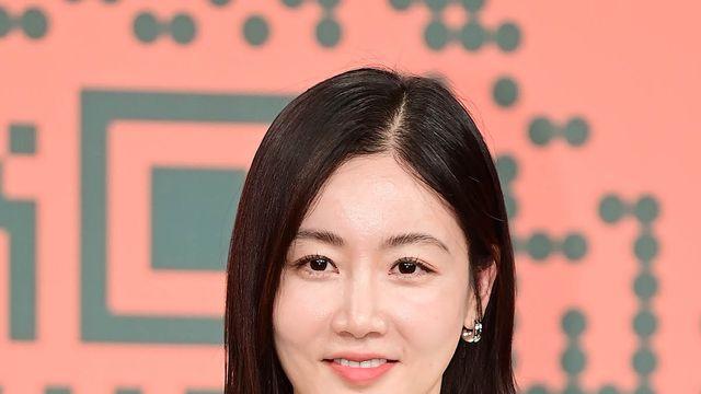 '46세' 황우슬혜, ♥연하와 1년 넘게 열애 중…
