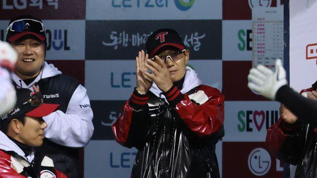 4타점 올린 박동원에게 희생번트 지시...염경엽 감독 