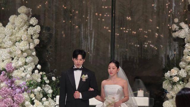 윤선우♥김가은, 10년 비밀 열애 끝 럭셔리 결혼식…임윤아→김재원 참석 [엑's 이슈]