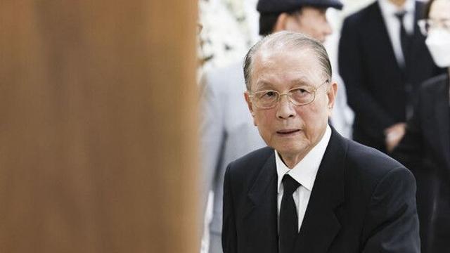 KBO, 김기춘 전 비서실장 한국시리즈 VIP로 초청…국감서 사과 요구
