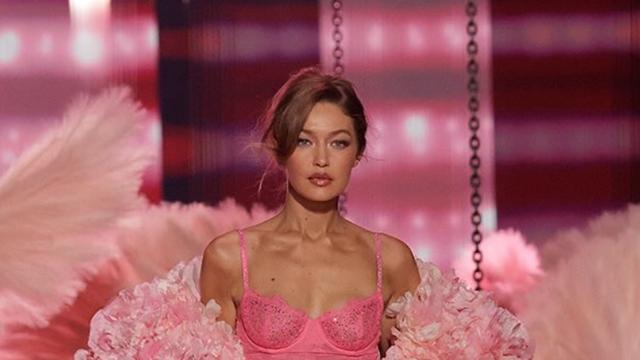 지지 하디드, 바바라 팔빈 빅시 엔젤들의 리얼웨이 룩