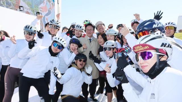 金총리, 한·일 60주년 기념 '자전거 신조선통신사' 참석…