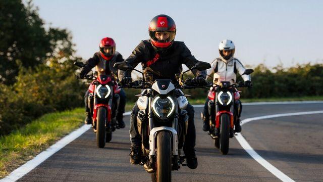 “몬스터의 귀환” 두카티, 완전히 새로워진 5세대 몬스터 공개