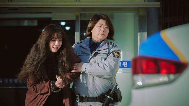 이정은 “정려원은 말라가는데 나는 거대해…콧구멍만 보이더라” (‘하얀 차를 탄 여자’)