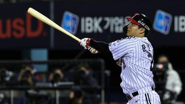 '가을야구서 활활' LG 문보경 