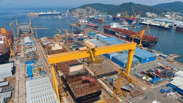 ‘LNG·특수선 쌍끌이’ 한화오션, 3분기 영업익 전년比 1032%↑···주가도 ‘질주’하나