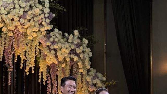'나는 솔로' 10기 상철·22기 정숙 결혼식…기수 넘은 돌싱 부부 탄생