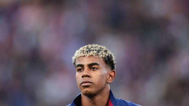 “드리블로 세 명을 제친 선수가 겸손해질 수 있을까?” 천재와 스타성 사이에서 흔들리는 라민 야말…그를 향한 비호의 목소리