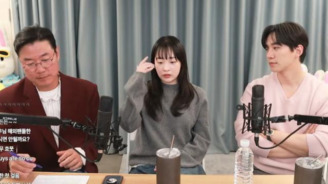 김민하 “영어 잘한다, 내 나이 기억나는 순간부터 계속 배워” (채널십오야)