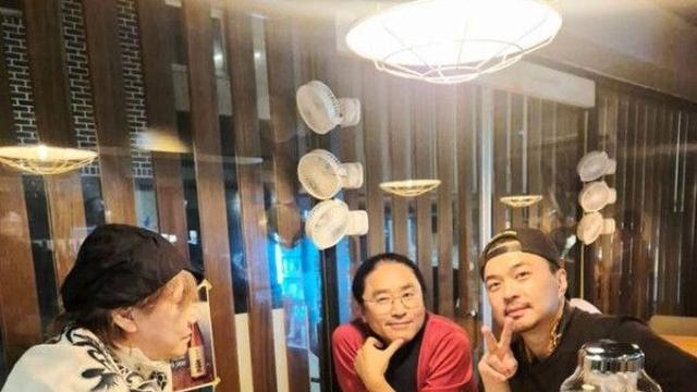 '사춘기' 스타 정준, 11년 만에 근황 공개…가수 김장훈 통해 '쇼핑몰 사업가' 변신 알리며 