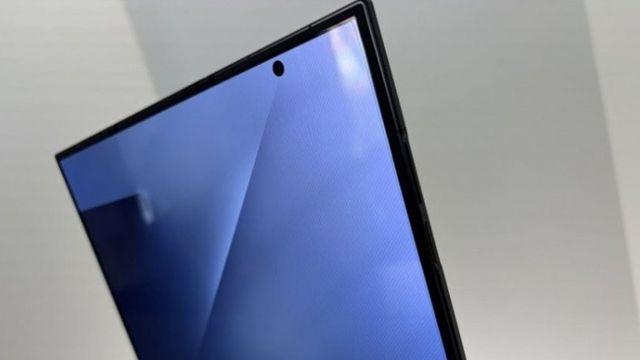 삼성전자 두번 접는 갤럭시 트라이폴드 실물 사진