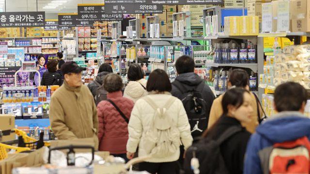 수출 좋은데 내수도 회복…韓 경제 '깜짝 성장'