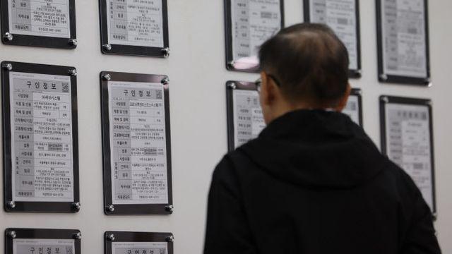 건설한파에 상반기 건설업 취업자 '뚝'…복지시설은 역대 최대