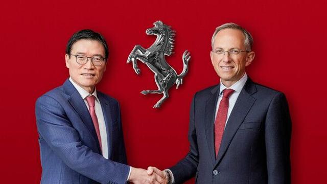 페라리 CEO 베네데토 비냐 방한, ‘페라리코리아’ 출범 격려