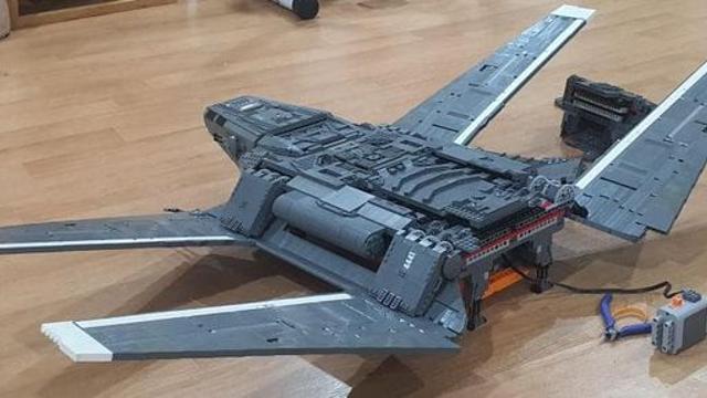 스워 6800피스 짜리 제타 클래스 카고 셔틀 MOC 완성