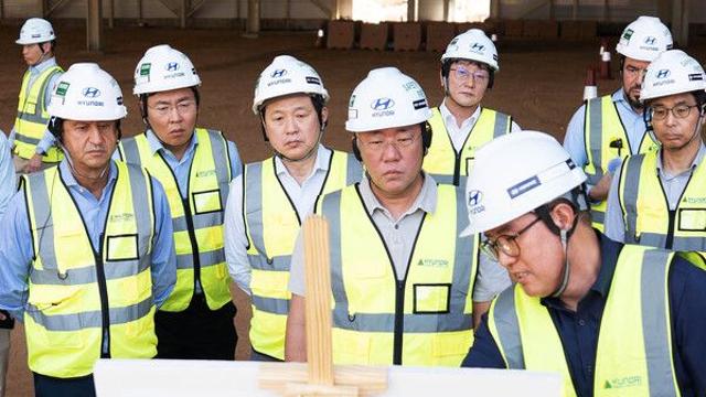 현대차 정의선, 사우디 방문...왕세자 면담·신공장 건설 점검