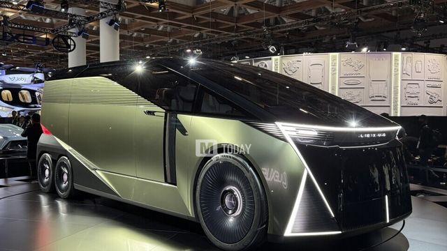 [재팬 모빌리티쇼 2025-포토] 렉서스 6륜 전기 미니밴 'LS 콘셉트', 직접 보니 더 충격적!