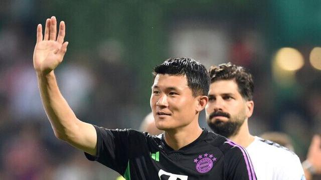 '매각 후보 김민재' 세리에 아닌 EPL 이적? 