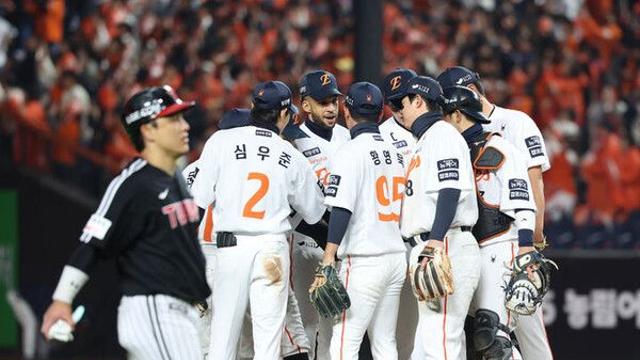 '8회 역전 드라마' 한화, KS 3차전서 LG에 역전승…2패 뒤 반격의 1승(종합)[KS]