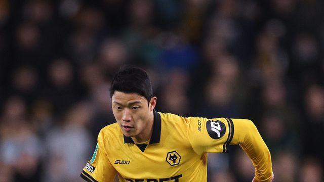 황희찬, 시즌 첫 도움 ‘울버햄튼 3-4패→리그컵 16강 탈락’