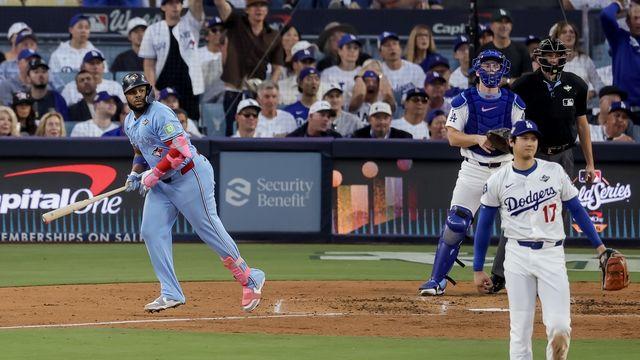 'WS 18이닝 혈투' 다음 날 승자는 토론토…시리즈 2승 2패