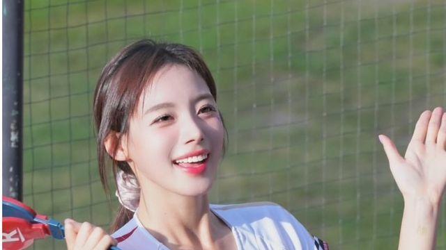 요즘 폼 미친것같은 하지원 치어리더