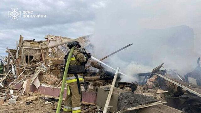 푸틴, 우크라이나 동부 요충도시 2곳 포위 주장