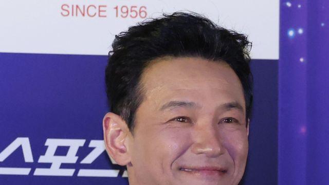 “‘4번 수상’ 황정민처럼 되고파”…김고은→박주현, ‘청룡영화상’ 트로피 그후 [종합]