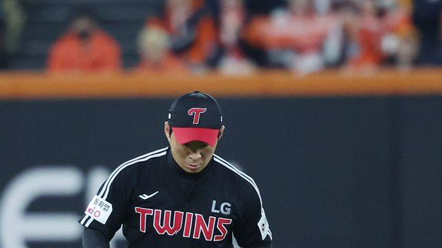 노련미 돋보인 오지환의 고의낙구…한화 흐름 끊은 LG의 준비된 수비 디테일